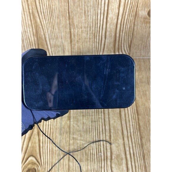 iHome 5B Docking Station Radio Clock Speaker For Parts or Repair No power supply - Picture 12 of 16